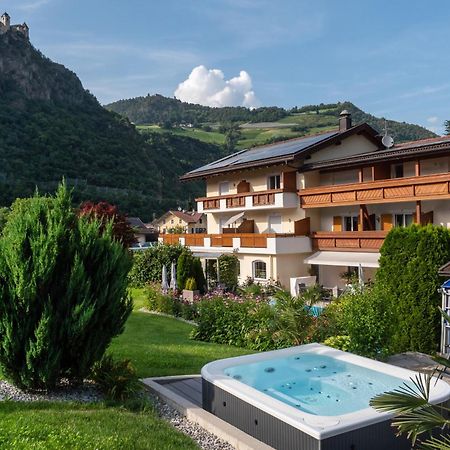 Hotel Bischofhof - Bistro Jasmin كيوزا المظهر الخارجي الصورة