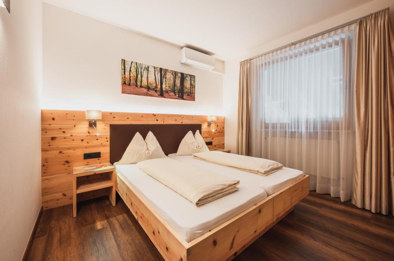 Hotel Bischofhof - Bistro Jasmin كيوزا المظهر الخارجي الصورة