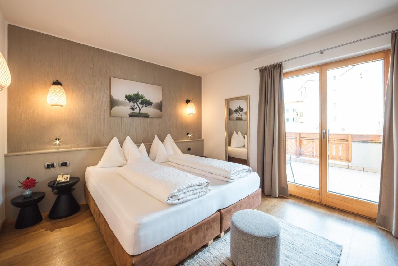 Hotel Bischofhof - Bistro Jasmin كيوزا المظهر الخارجي الصورة