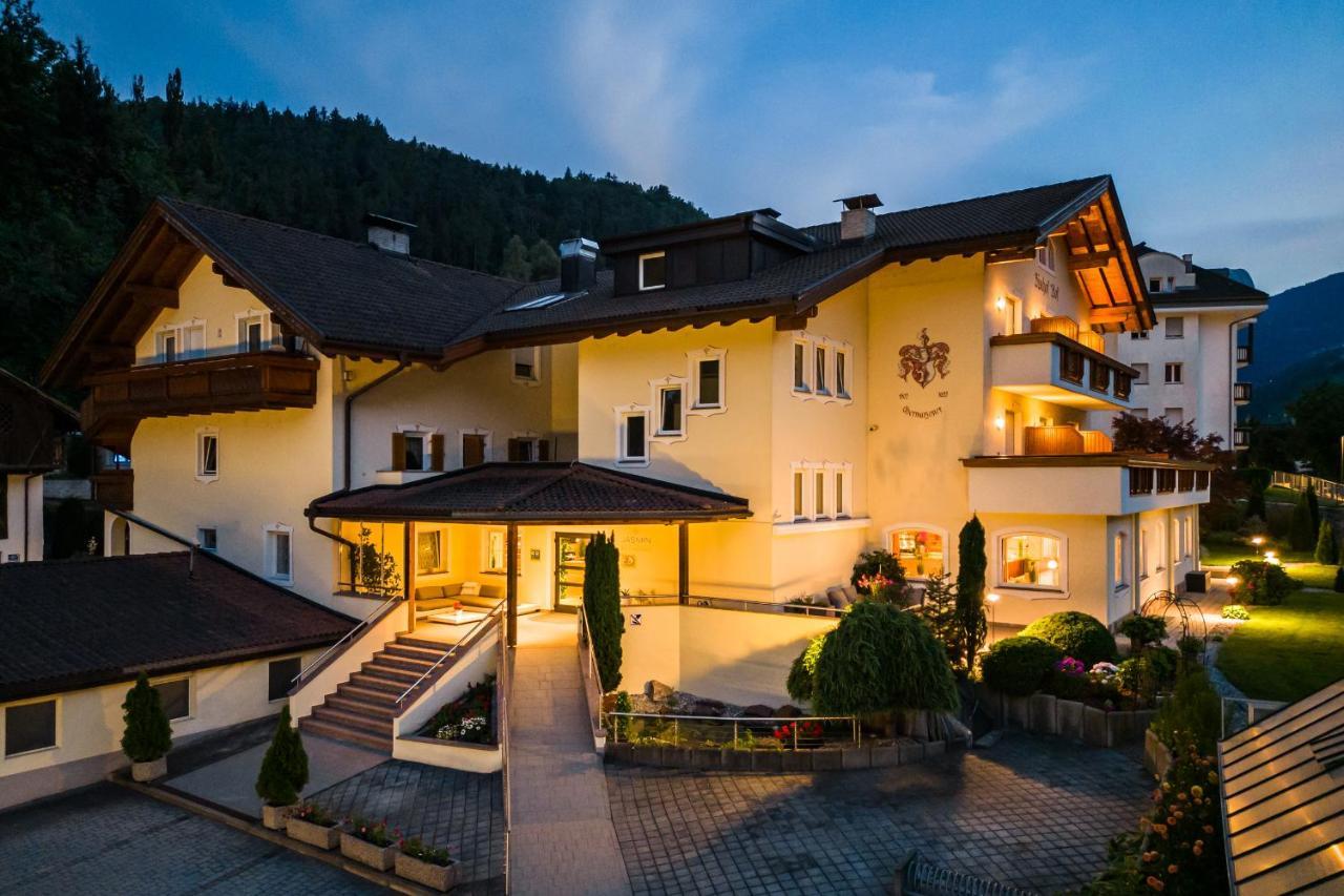 Hotel Bischofhof - Bistro Jasmin كيوزا المظهر الخارجي الصورة
