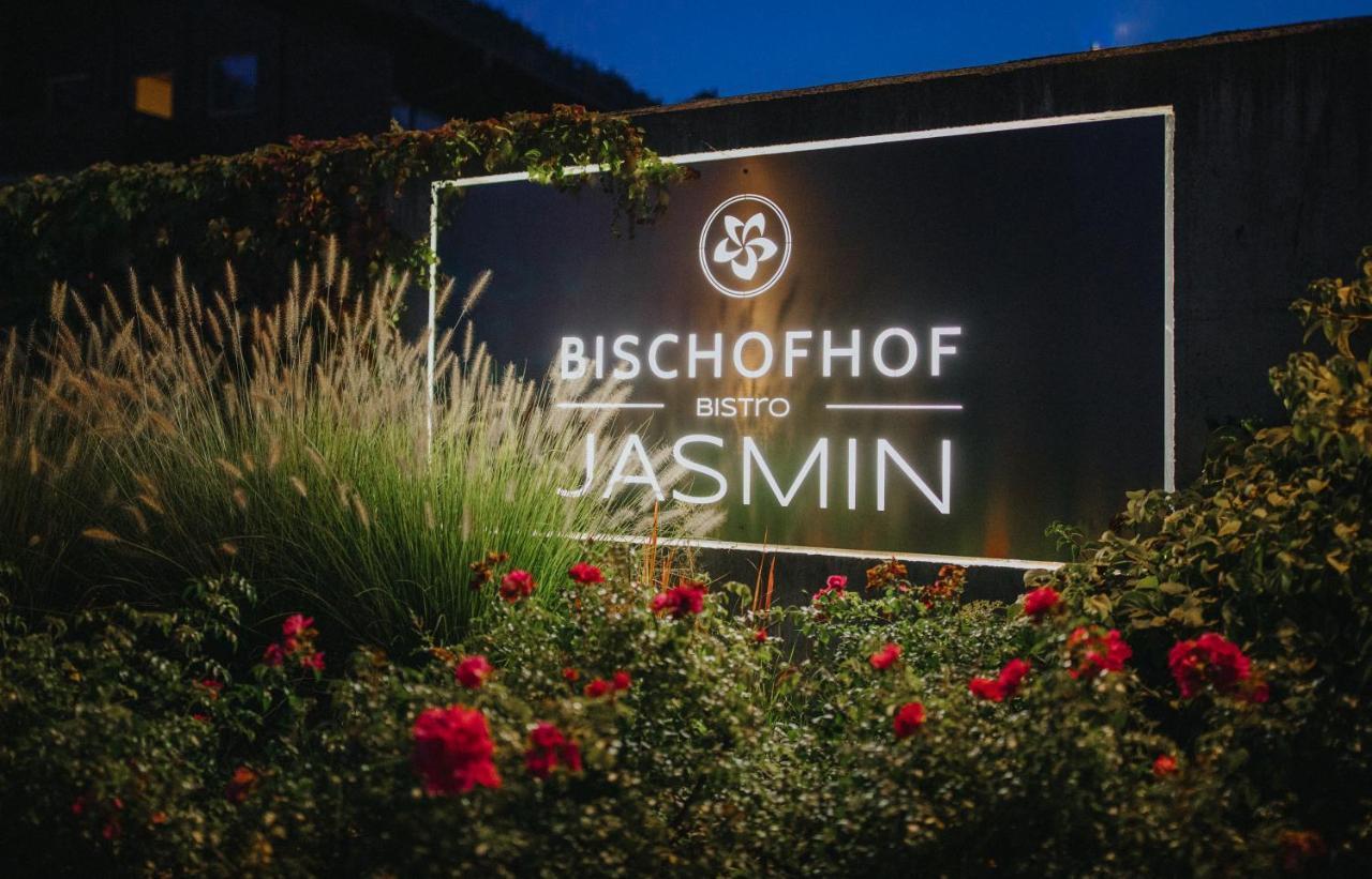 Hotel Bischofhof - Bistro Jasmin كيوزا المظهر الخارجي الصورة