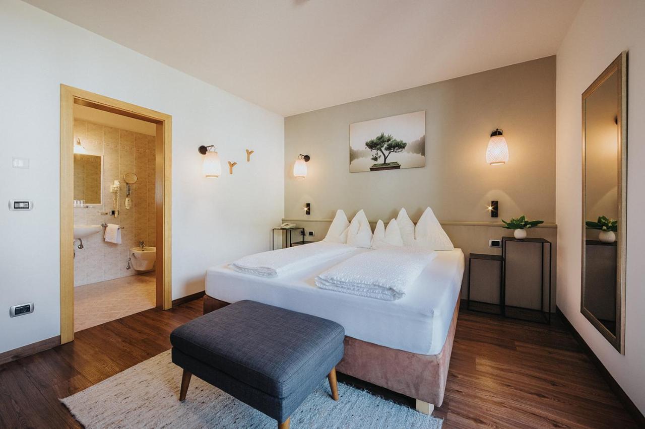 Hotel Bischofhof - Bistro Jasmin كيوزا المظهر الخارجي الصورة